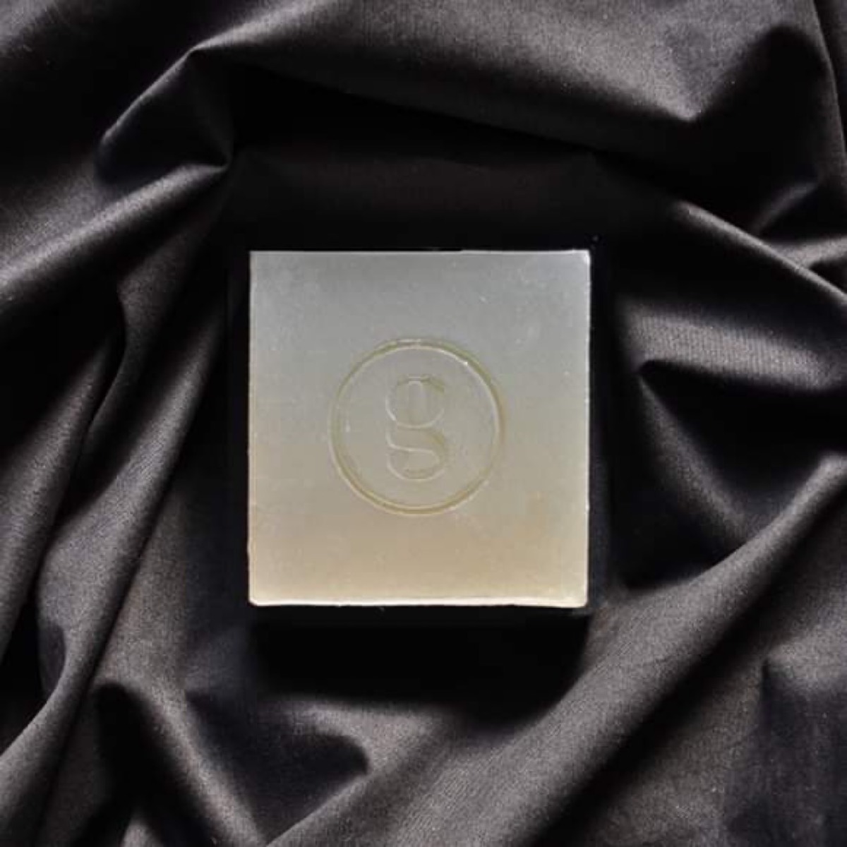 イノシシ脂の石鹸　gibier soap 【garçon】 ヒバの香