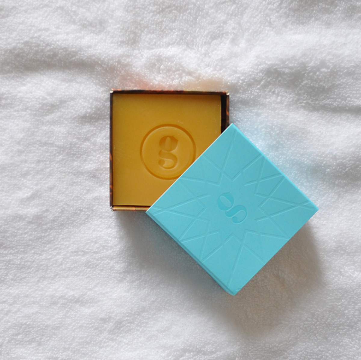 イノシシ脂の石鹸　gibier soap 【Buddha】 菩提樹の香